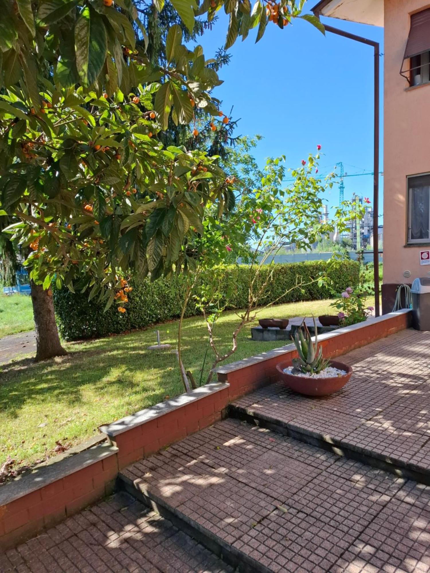 King'S House Apartment Roletto Exterior photo