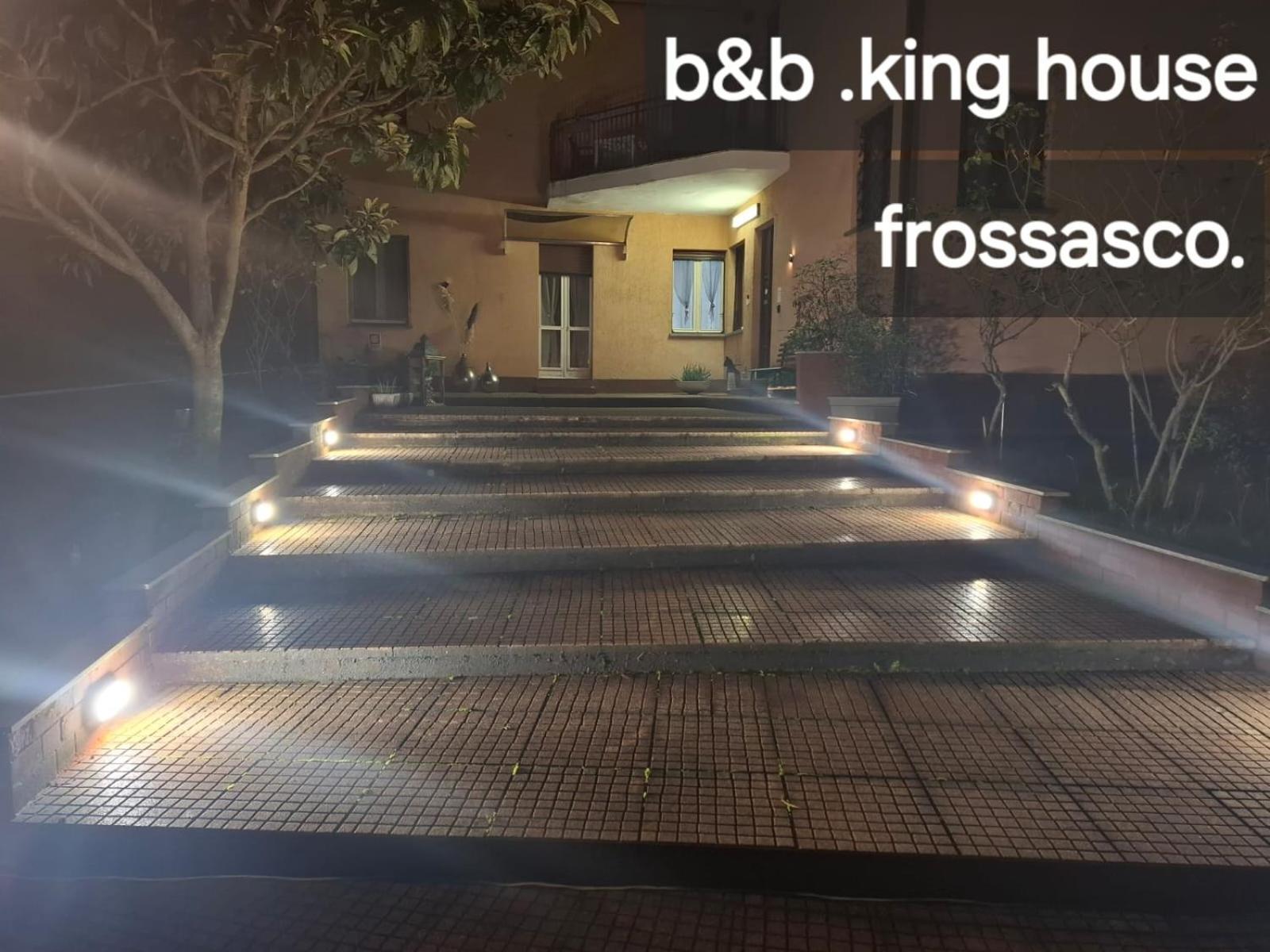 King'S House Apartment Roletto Exterior photo